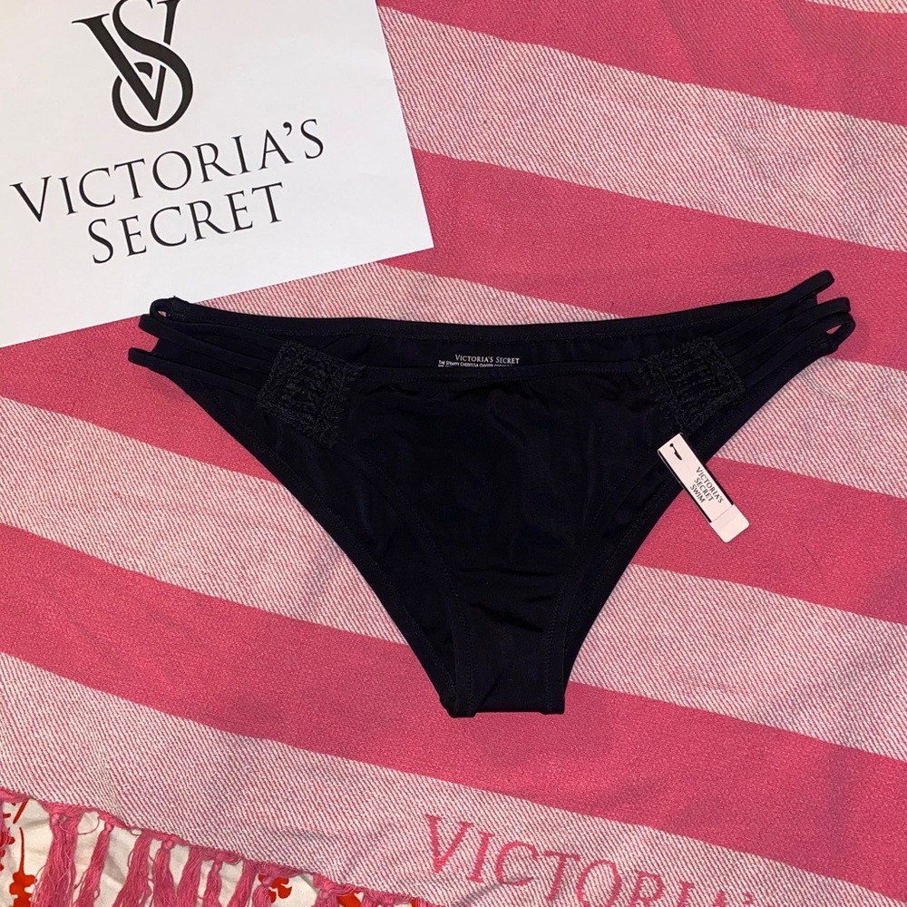 Victoria’s Secret strappy cheeky bikini bottoms